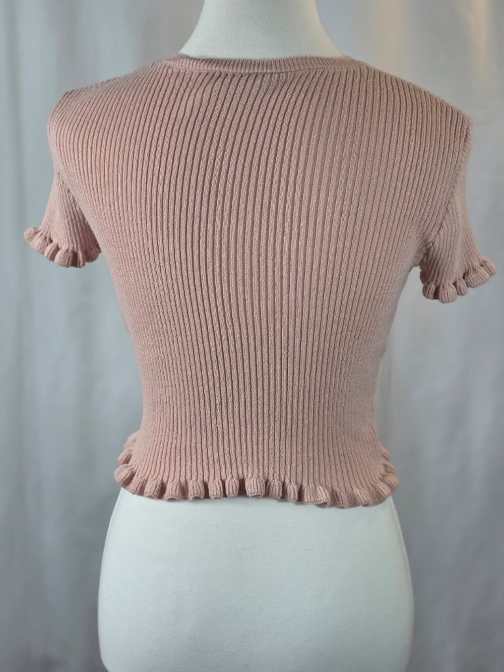 Zara Ribbed Knit Crop Top with Lettuce-Edge/Ruffled Trim Size S - Picture 3 of 9